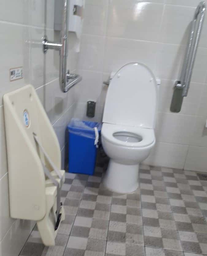 ▲천진항 장애인 화장실 ⓒ전윤선